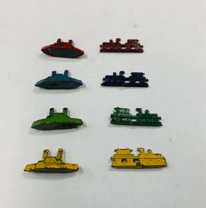 Toys: Set of 8 tiny lead toys