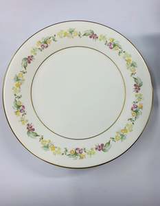 Toby Jugs: Set 8 Royal Doulton Symphony Dinner plates