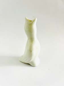 Cookware: White Bird Pie Funnel