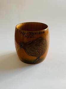Kiwiana: Maori Art Depot New Zealand Kiwi wooden napkin ring