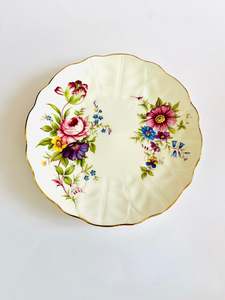 Plates And Platters: Aynsley side plate number 2383