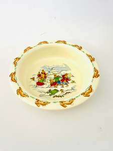 Childrens Gifts: Bunnykins Winter Snow Fight Bowl
