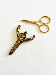 Tulip Case with Chatelaine Scissors Made in Italy