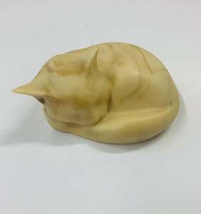 Marlestone Cat white with brown swirls