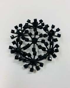 Jewellery: Vintage black jet brooch