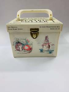 The friends of Peter Rabbit by Beatrix Potter presentation box with 11 books