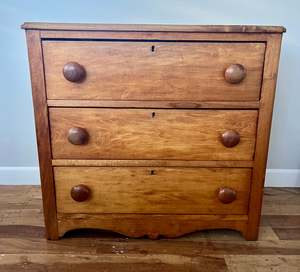 Furniture: Rustic wooden vintage Chest of Drawers