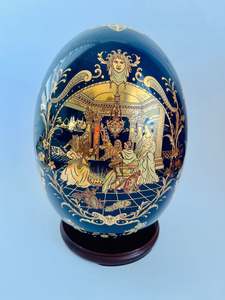 Chinaware: Large porcelain Egg with Limoges Design