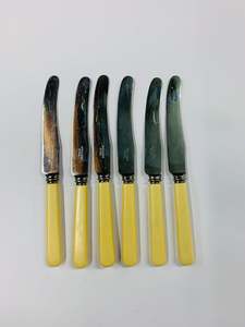 Set of 6 small bone handle knives