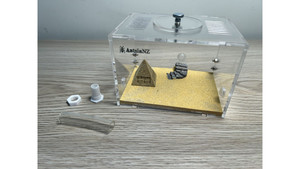 Ants in NZ farm: medium living area Meduim living area (115x85x80 mm) with connect tools