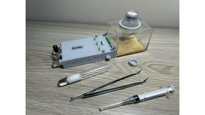 Special price: xmas special == T1 farm set with Iridomyrmex suchieri queen