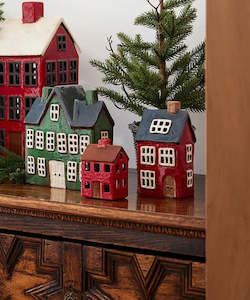 An Anything But Ordinary Christmas: Alsace Tea Light House Navy Roof