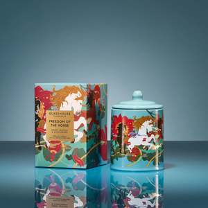 An Anything But Ordinary Christmas: Limited Edition Freedom of the Horse 380g Triple Scented Soy Candle