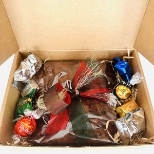 Products: Aotea Fine Foods Un-iced Christmas Fruit Cake 800g with Chocolates - Aotea Fine Foods