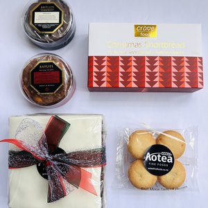 Products: Gourmet Food - Christmas Baked Gift Box - Corporate Gifts - Aotea Fine Foods