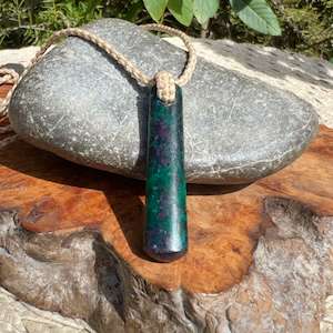 Goodletite Droplet Pendant