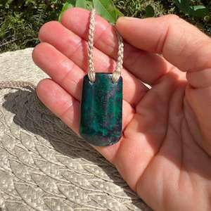 Goodletite Droplet Pendant