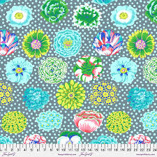 Kaffe Fassett Fabrics: Kaffe Fassett Big Blooms - PWGP091 Pastel