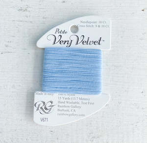 Petite Very Velvet Thread 671
