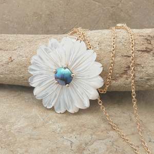 Pearl Marlborough Daisy Necklace - Yellow Gold 9ct