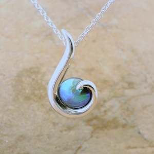 Pearl Small Hook Necklace