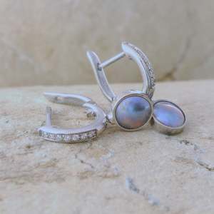 Pearl White Gold & Diamond Santoriua Earrings