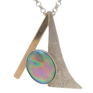 Bespoke Jewellery: Pearl Necklace Stunning Sailboat