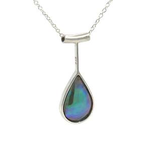 Bespoke Jewellery: Pearl Cleat Teardrop Necklace