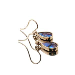 Classic And Timeless: 9ct Yellow Gold Paua Pearl Elegant Teardrop Earrings