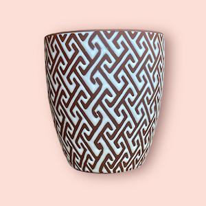 Pots and Baskets: Labyrinth Pot 12cm