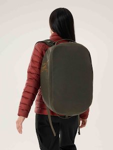 Accessories: Carrier 40 Duffle