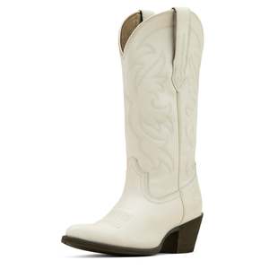 Footwear: Heritage J Toe Stretchfit Western Boot