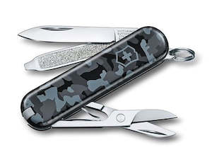 58mm Classic Collection: VICTORINOX CLASSIC NAVY CAMO 0.6223.942