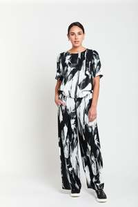 Obi: Cityscape Shell Top