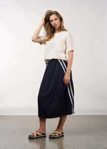 Linear Skirt Navy