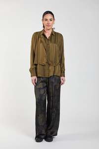 Obi: Causeway Overlay Shirt Olive