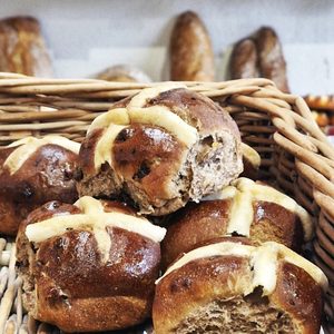 Hot Cross Bun 6 pack