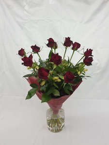 Flowers: Dozen Red Roses