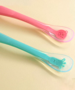 Silipot: [SILIPOT] Bear & Giraffe Weaning Spoon + Case