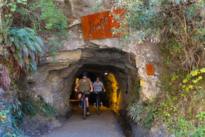 The Hugo Tunnel Loop - Around The Basin Queenstown