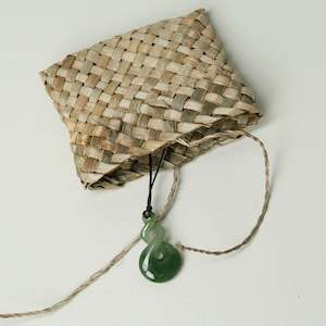 Accessories: Kete pouch