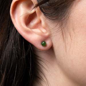 Accessories: Bead Greenstone Stud Earrings 5mm