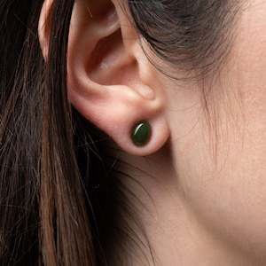 Accessories: Pounamu Oval Stud Earrings 8mm