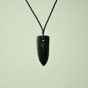Medium Kawakawa Pounamu Niho Tooth Pendant