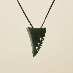 Notched Niho Tooth Kawakawa Greenstone Medium Pendant