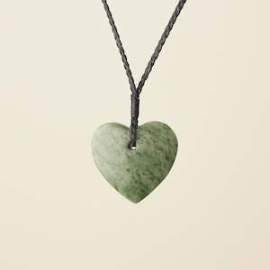 Manawa Heart Inanga Pounamu Small Medium – Pendant