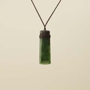 Pendants: Toki Kahurangi Polished Pounamu Large Brown Binding