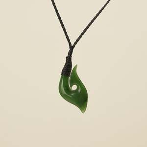 Hei Matau Medium Kawakawa Greenstone