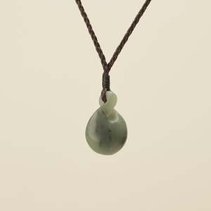 Pikorua Twist: Pikorua Inanga Round Small Pounamu Pendant, Brown Binding