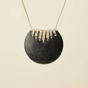 Kōuma Breastplate Kawakawa Pounamu Large Pendant